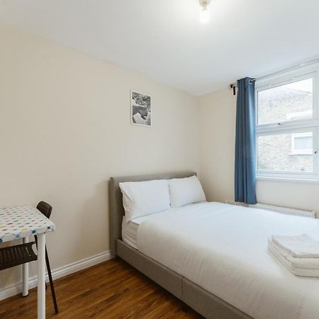 Mile End Rooms 57A London Exteriör bild