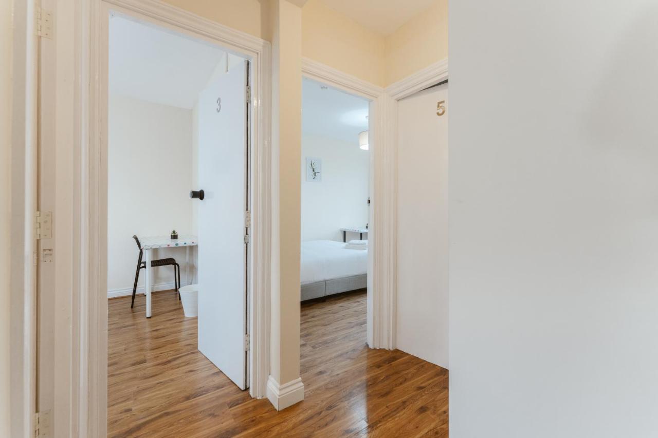 Mile End Rooms 57A London Exteriör bild