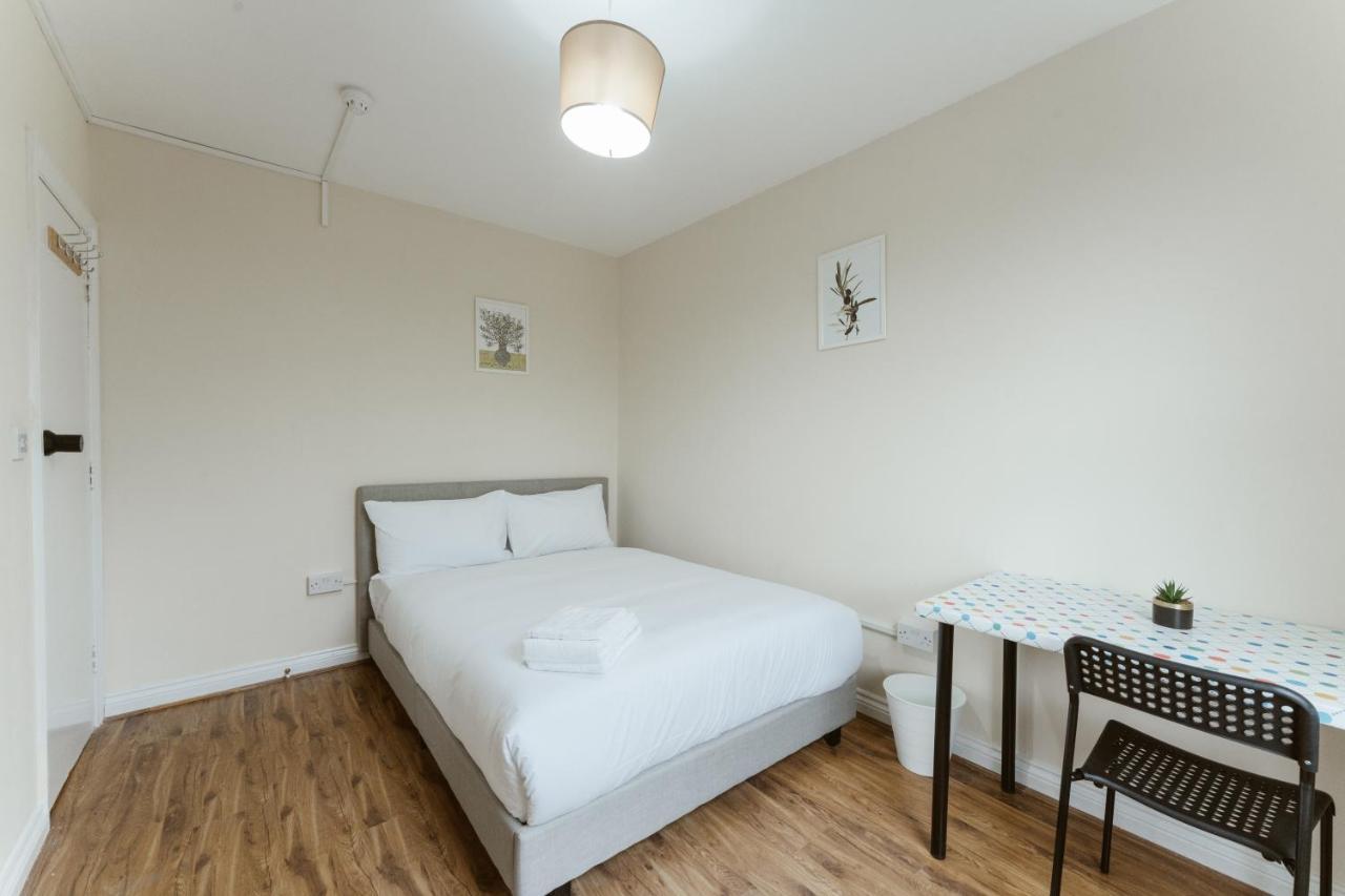Mile End Rooms 57A London Exteriör bild