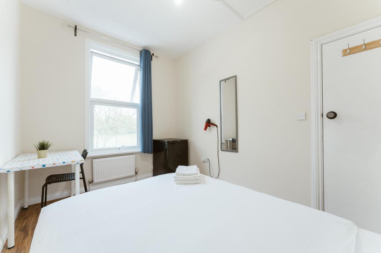 Mile End Rooms 57A London Exteriör bild