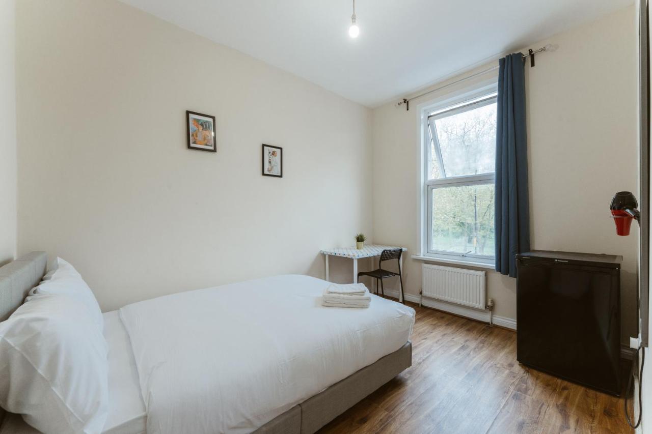 Mile End Rooms 57A London Exteriör bild
