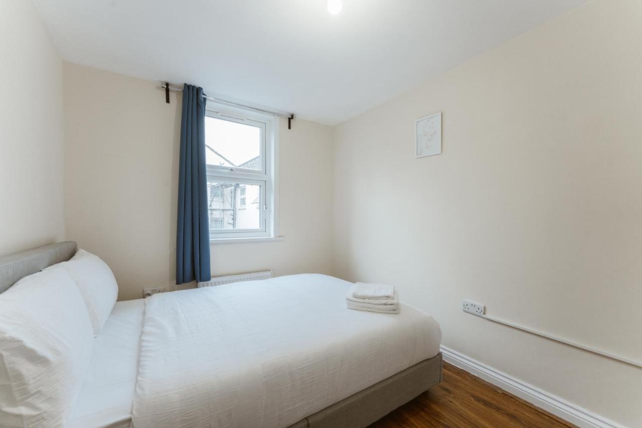 Mile End Rooms 57A London Exteriör bild